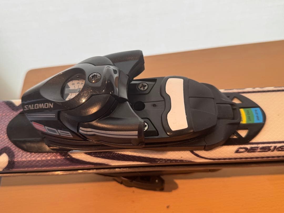 Salomon アルペンスキー板　（スキー板のみ）