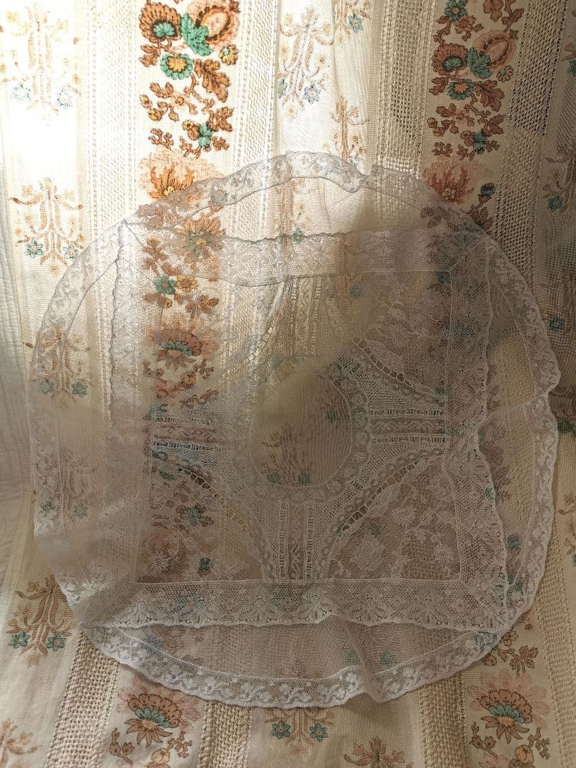 アンティークフランス ノルマンディー＆ボビンレース 美しいφ56㎝ラージドイリー