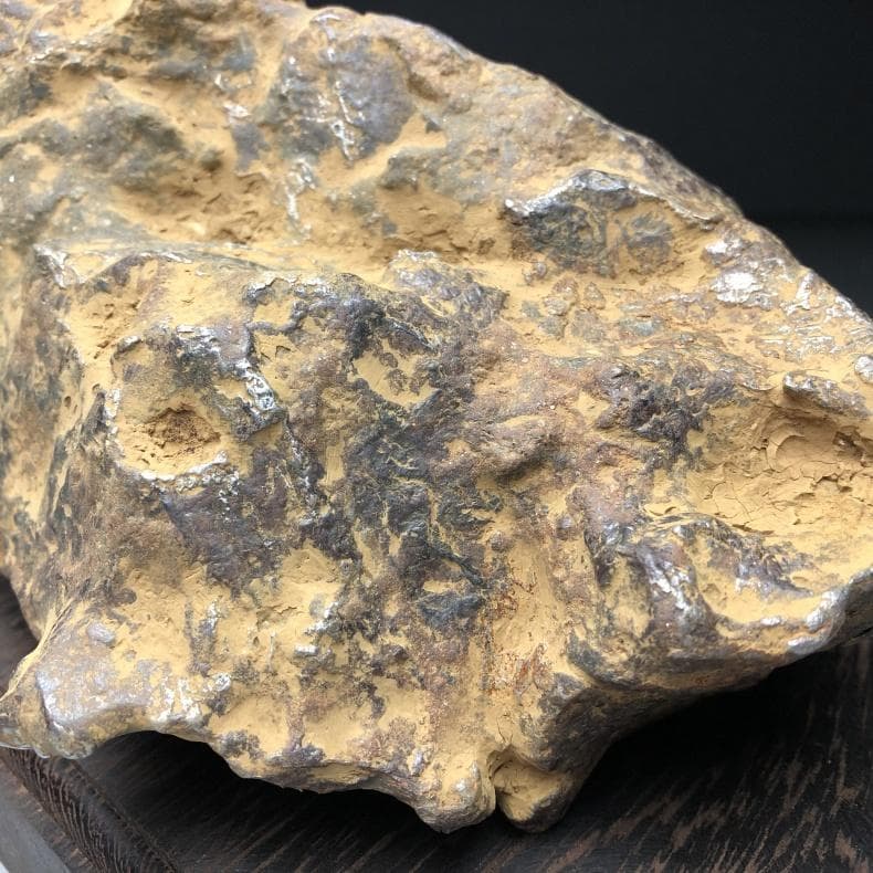 隕石　アルタイ隕石　大型隕石 6.9キロ　鉄隕石　ナチュラル　原石 木台付き