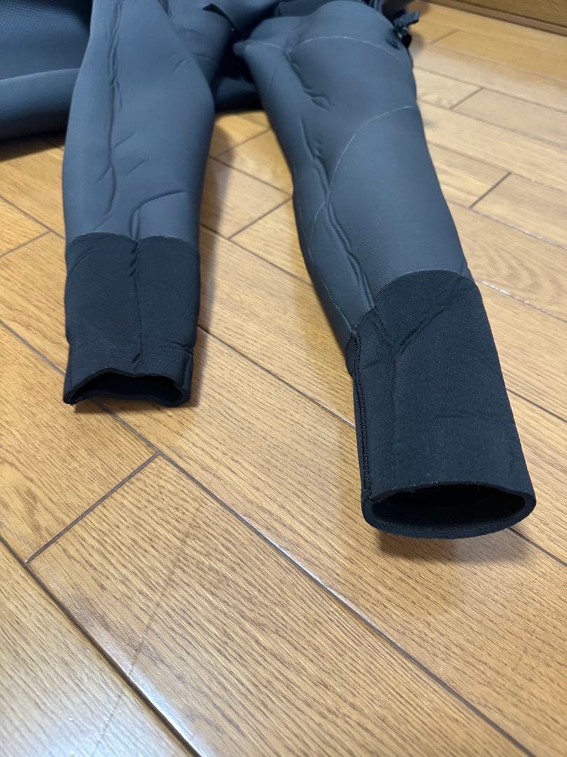 FELLOW ブラック フルスーツ セミドライスーツ フロントジップ