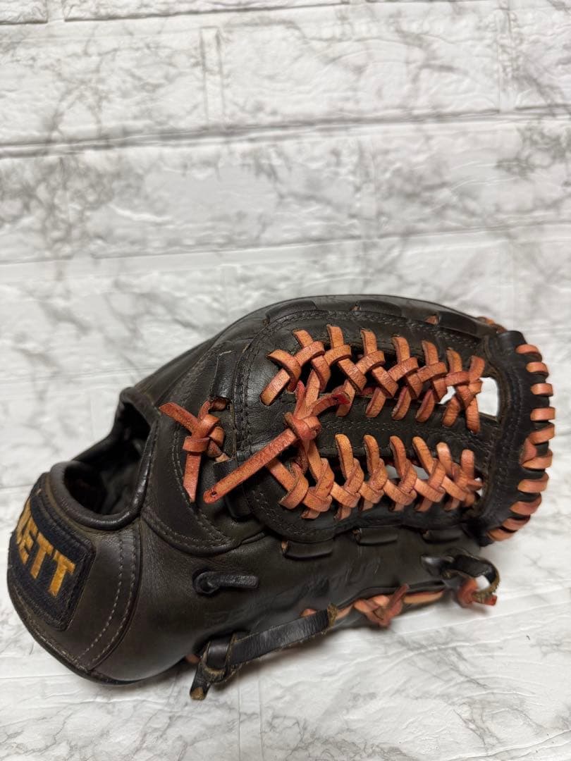 野球　内野手用　右グローブ軟式
