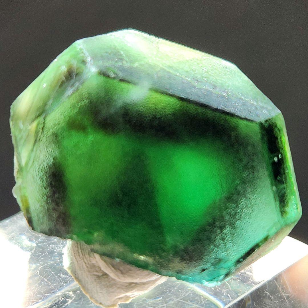 エイリアン アイ？フローライト原石