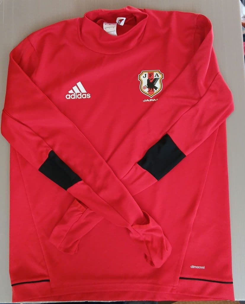 adidas サッカー日本代表　トレーナー　プラクティスシャツ　2着セット