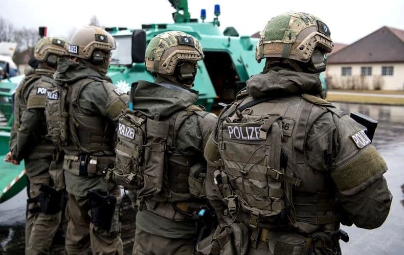 ドイツ SEK MEHLER Vario S2 防弾ベスト用 ウォーターバッグ