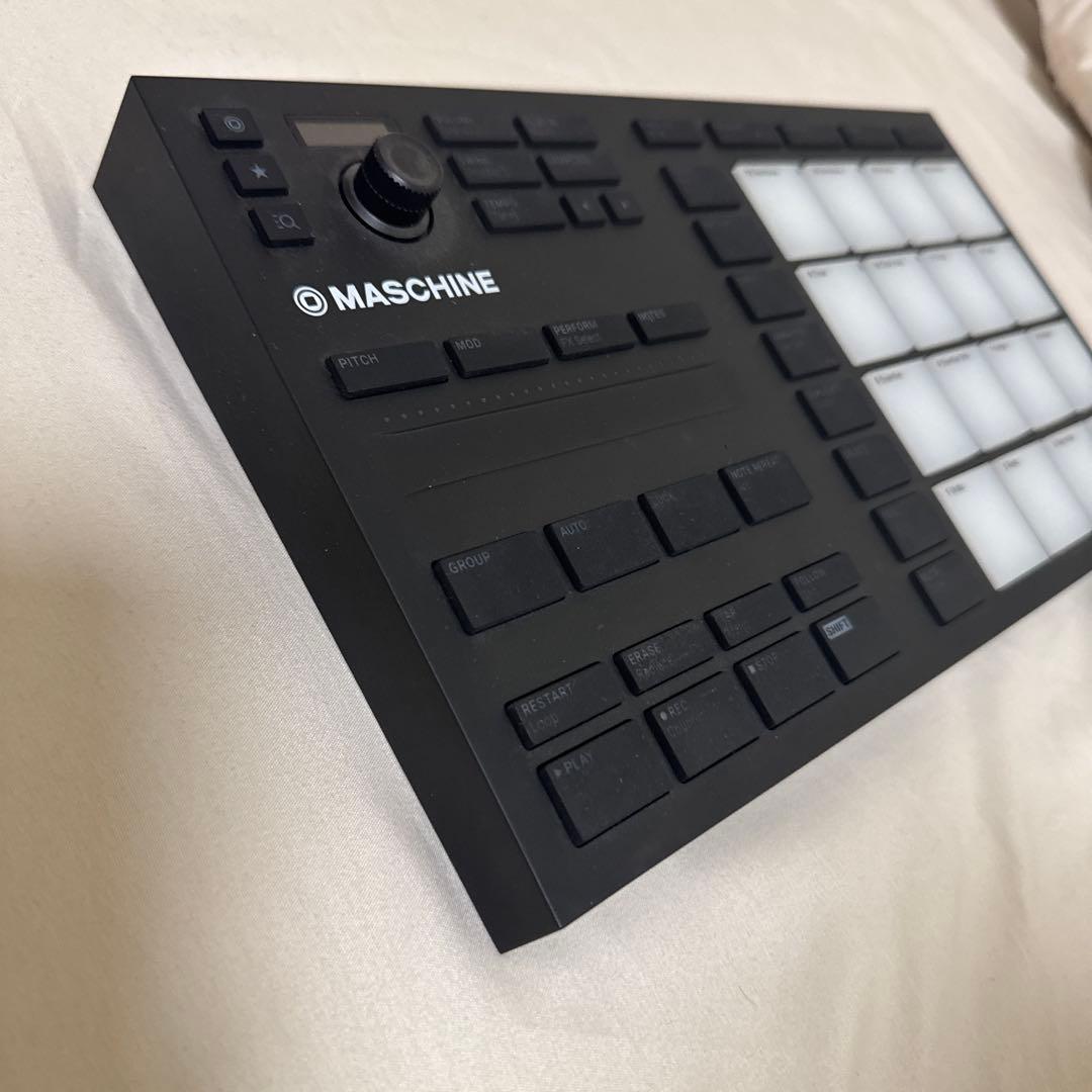 MASCHINE MIDIコントローラー 黒