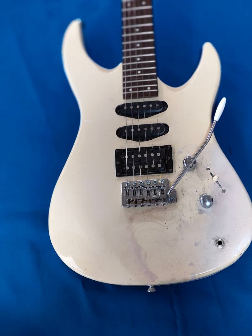 Yamaha RGX112J ホワイトエレキギター良い音が出ます