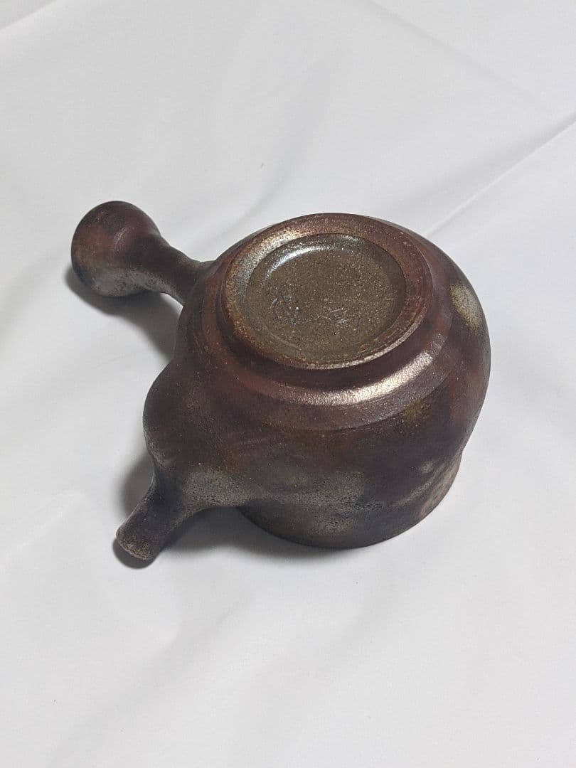 急須（陶印あり）箱なし、説明書なし。