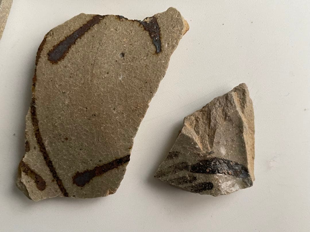 骨董　アンティーク　古唐津　絵唐津　陶片　残欠　桃山　古陶磁　出土　発掘　箸置き