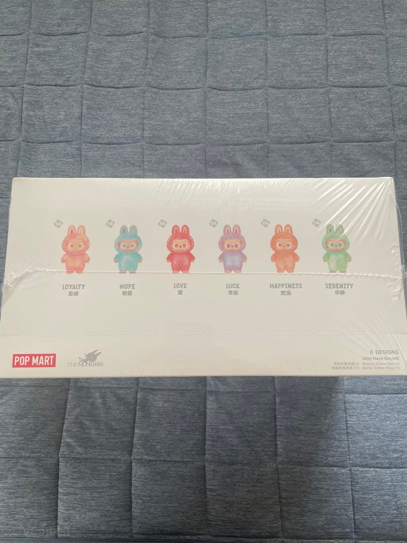 正規品！POP MART Big into Energy ぬいぐるみ　ラブブ