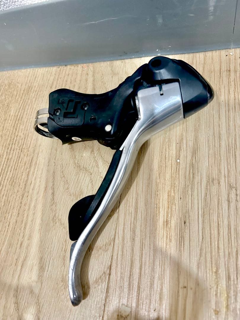 【シマノ105STIレバー】SHIMANO ST5600