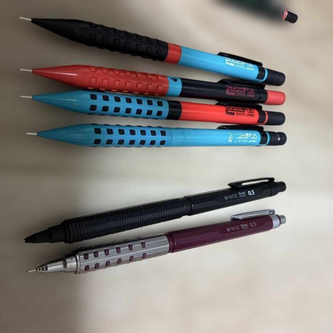 シャープペンシル13本とボールペン1本まとめ売り