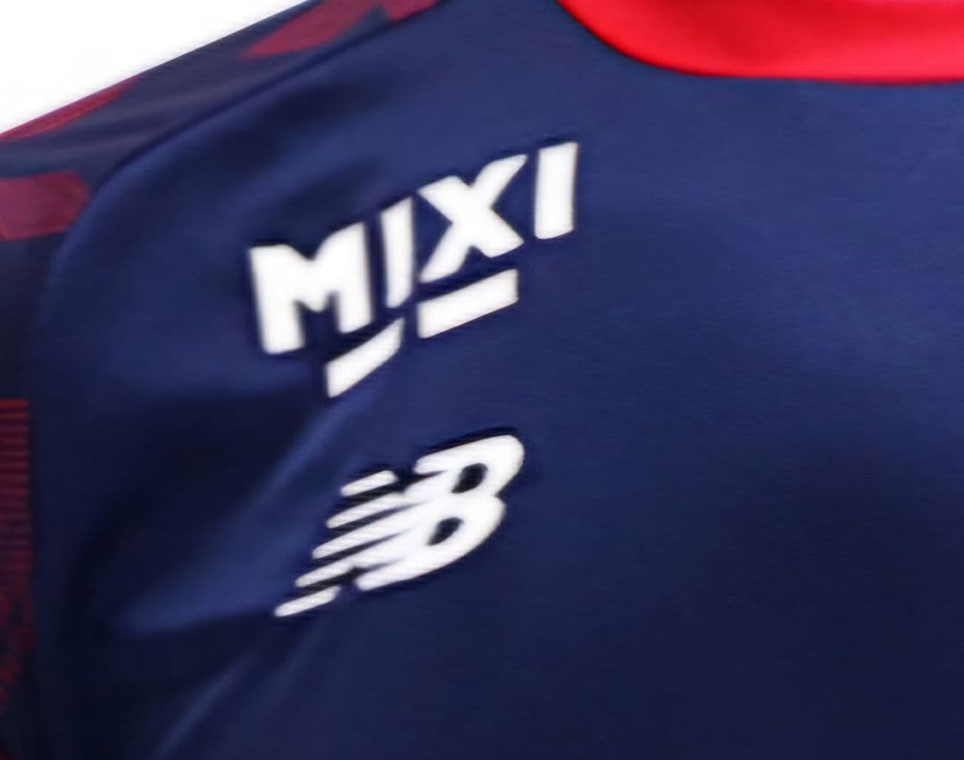 送料込★完売稀少新品未使用★NB★25プラクティスシャツ 長袖(試合前練習着用)