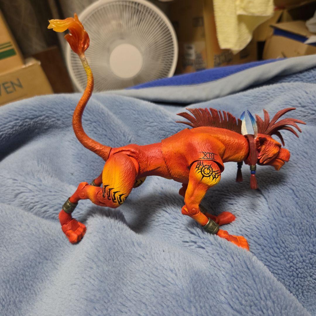 レッドⅩⅢ プレイアーツ レッドサーティーン FF7 ファイナルファンタジー7