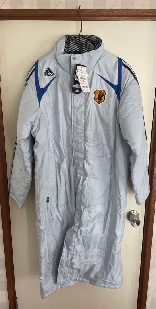 日本代表ベンチコート　新品タグ付き