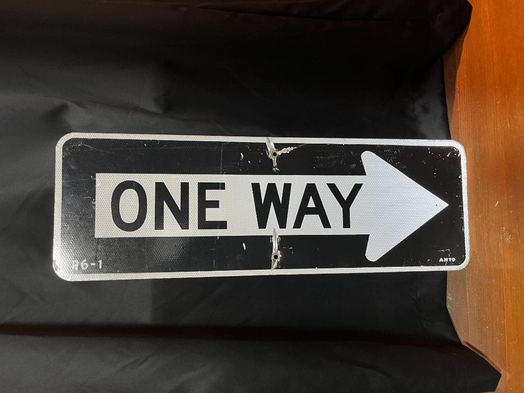 USAヴィンテージ　ワンウェイ　ロードサイン　看板　ブリキ　アメリカン雑貨