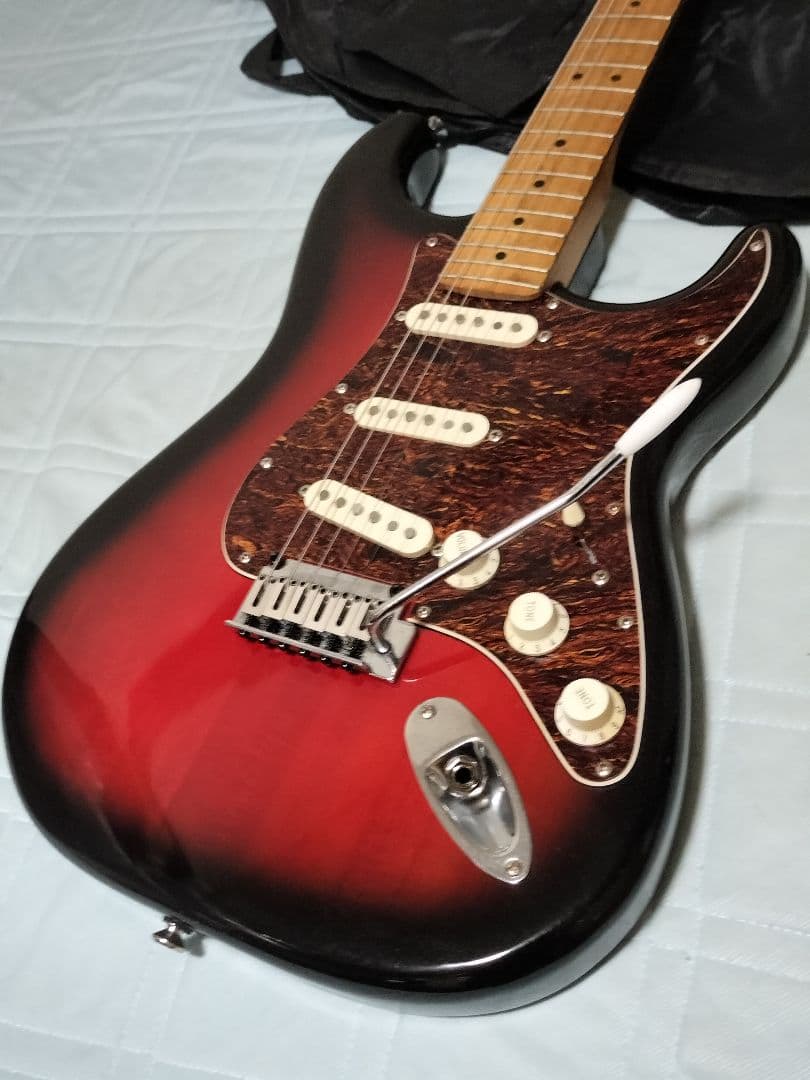 Squier スクワイヤー ストラト standard メイプル指板 ケース付