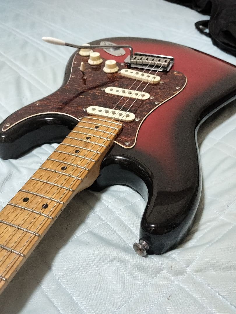 Squier スクワイヤー ストラト standard メイプル指板 ケース付