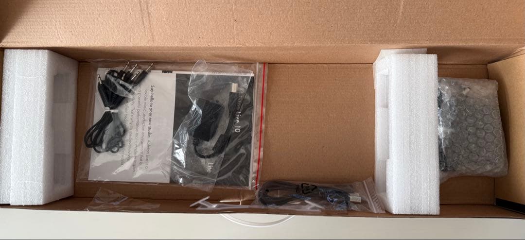 ARTURIA KeyStep 37 MIDIコントローラー black