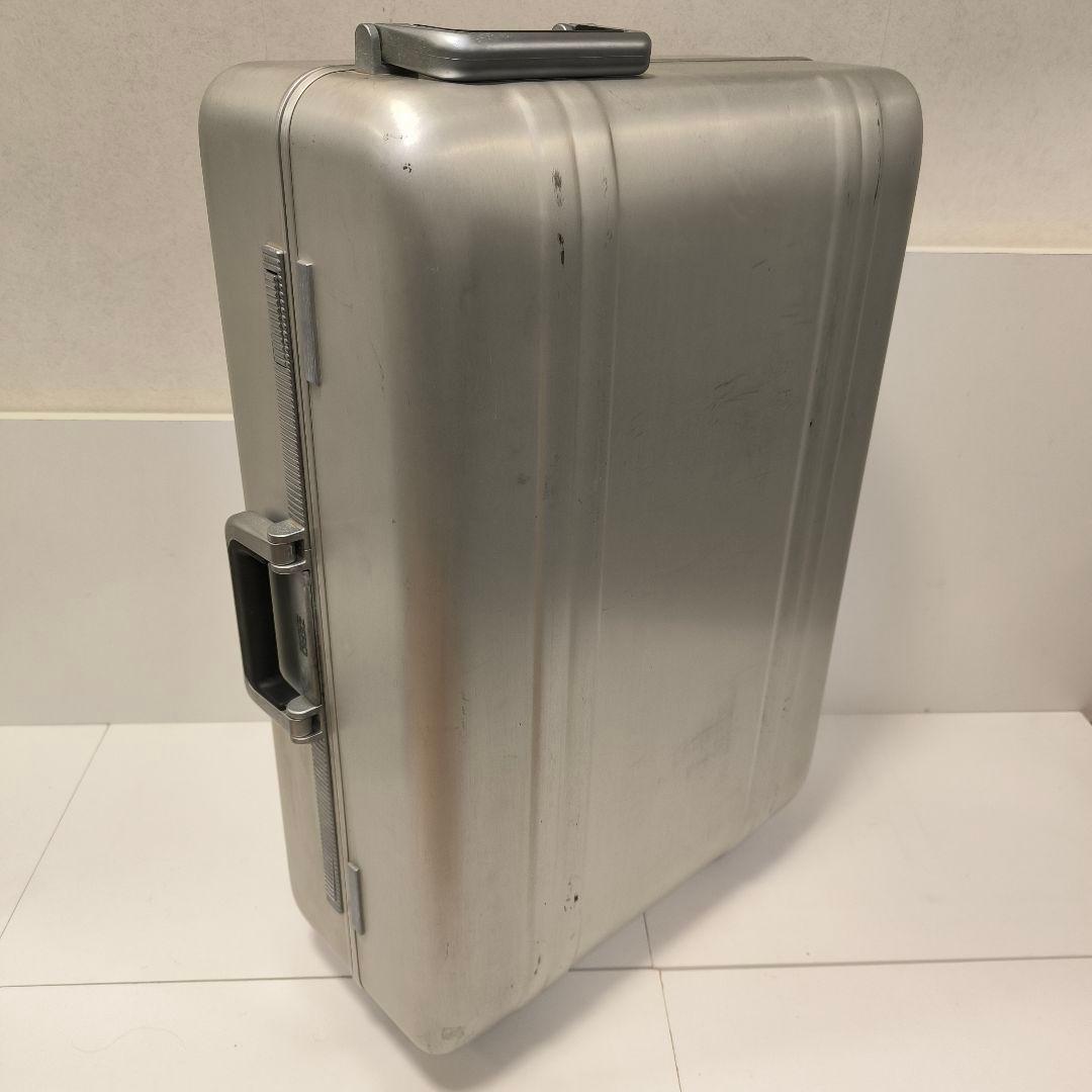 ゼロハリバートン　4S-WSI 72.5cmX50cmX25cm