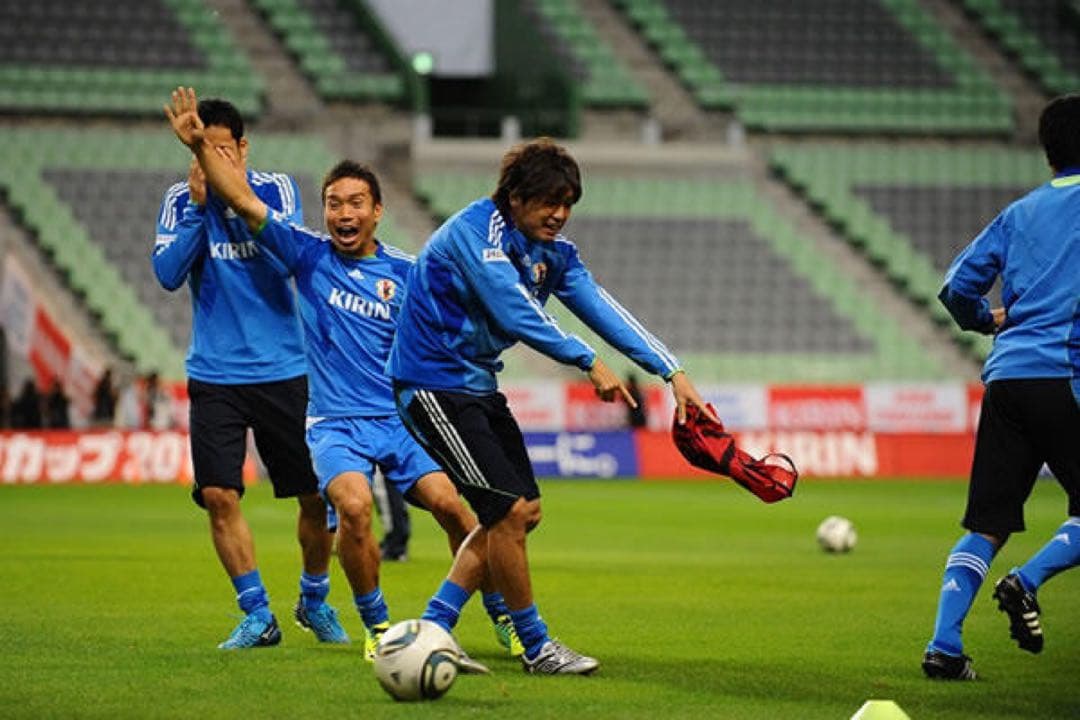 【サッカー日本代表】2011 選手着用モデルトレーニングウェア（上下）