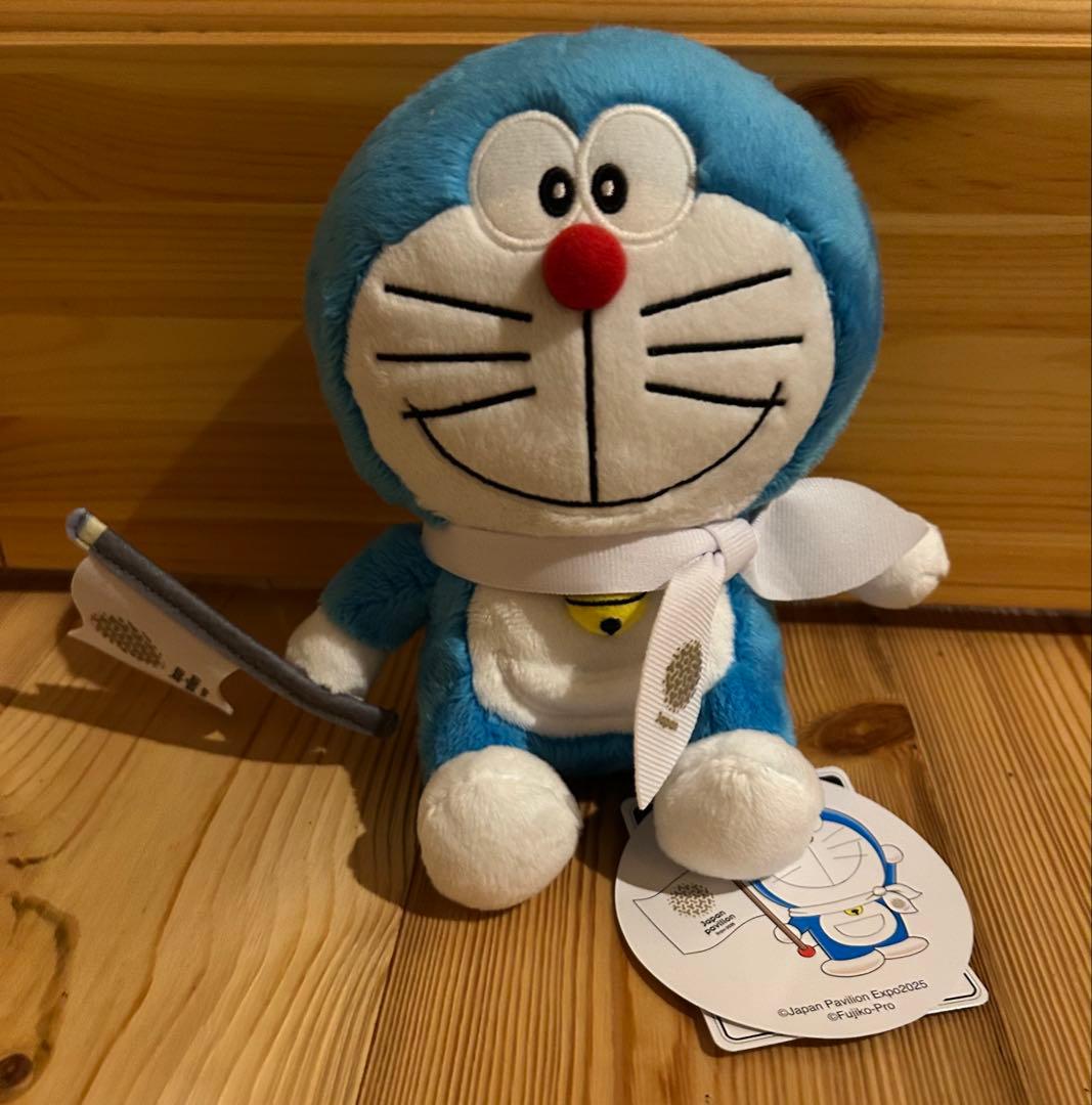大阪関西万博　日本館　ドラえもん ぬいぐるみ タグ付き