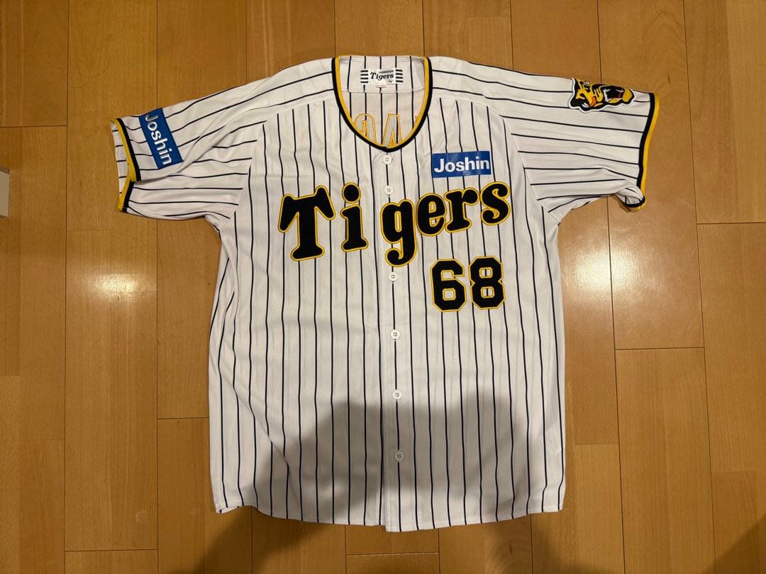 【値下げ】阪神タイガース 中川勇斗 選手 ホームレプリカユニフォーム（Lサイズ）