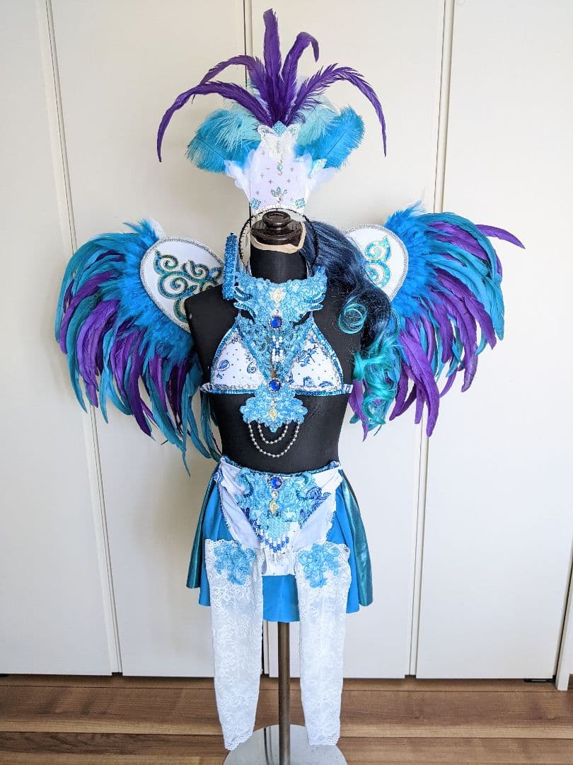 ✳専用✳　キッズ　サンバ　衣装　美品