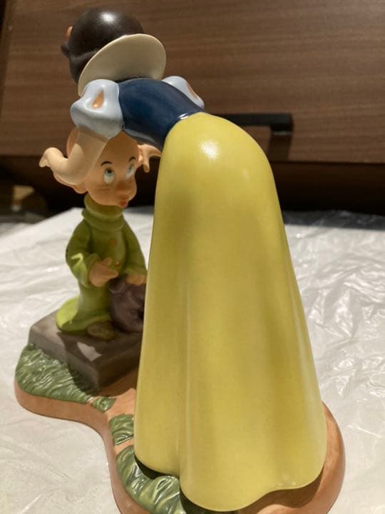 wdcc 白雪姫 まぬけの甘い見送りフィギュア ディズニー 置き物