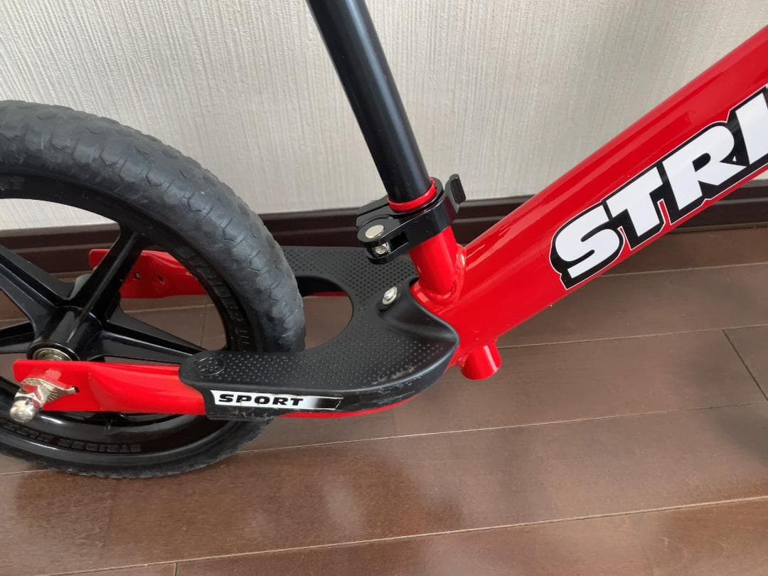 ストライダー：スポーツモデル：レッド