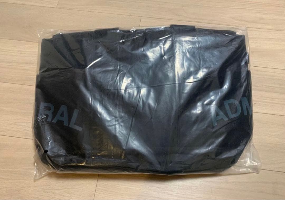 【新品未使用】アドミラル テニスバッグサイドアーチロゴビッグトートバッグ