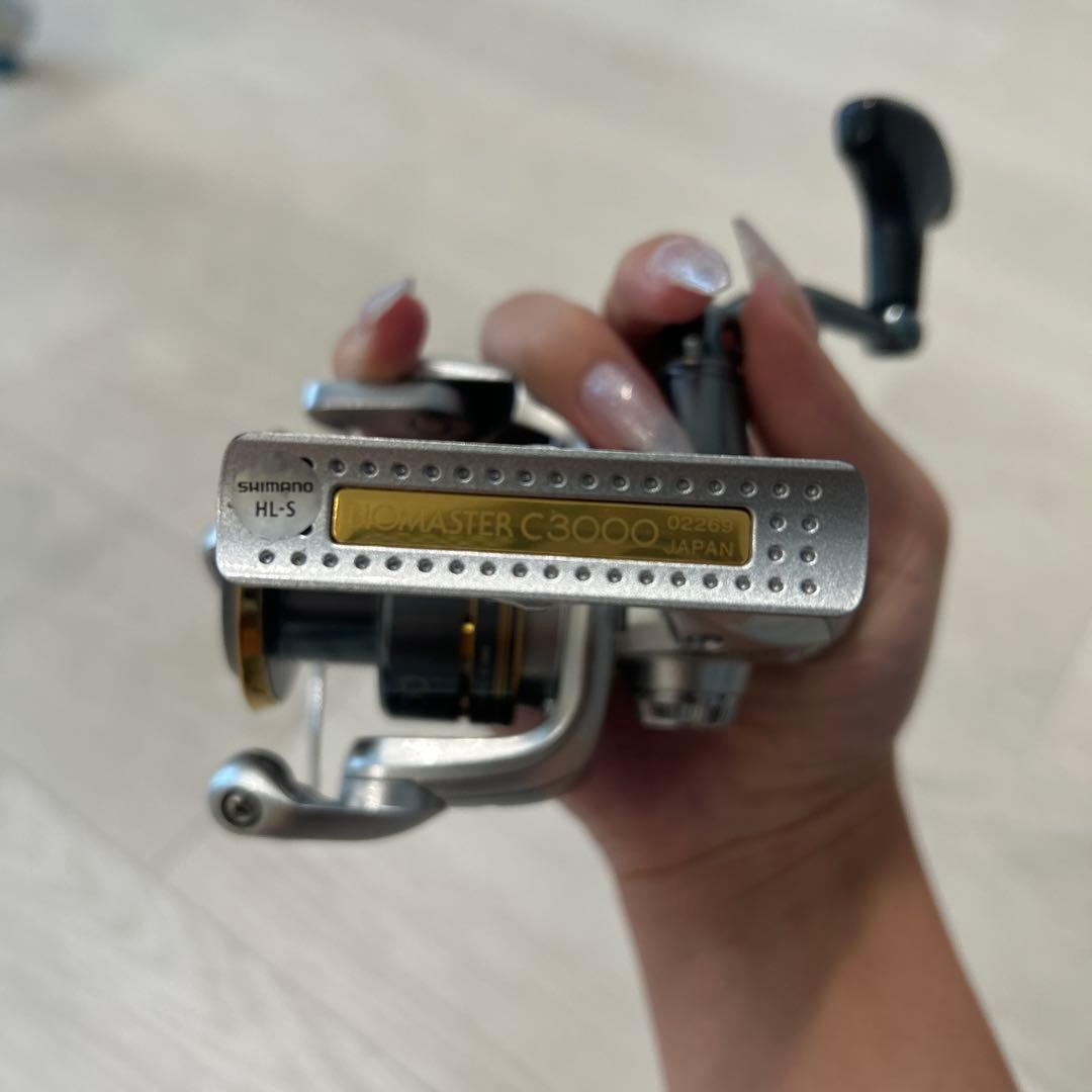 バイオマスター C3000 スピニングリール シルバー/ブラック
