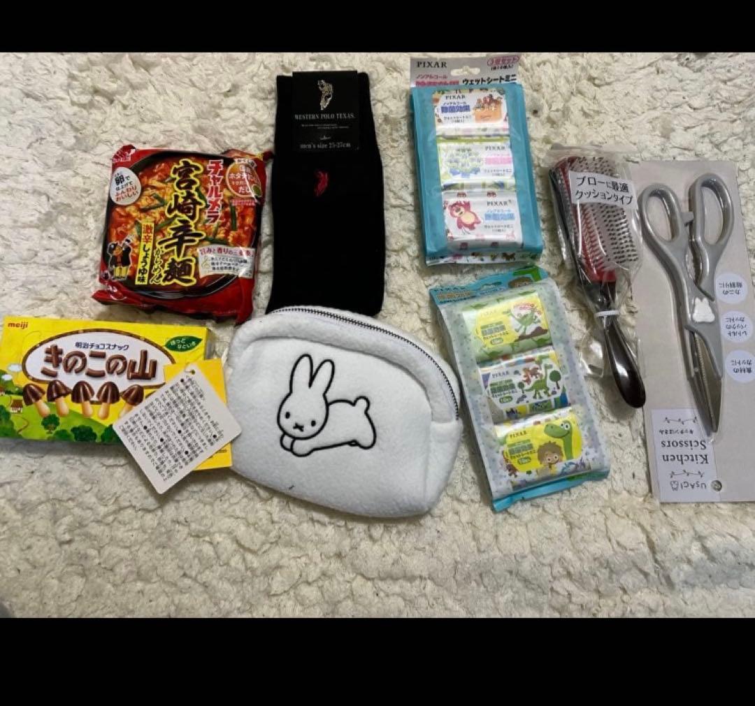 naonaoさん　先入あり140 ミッフィーショルダーバッグ　柔軟剤２本　雑貨