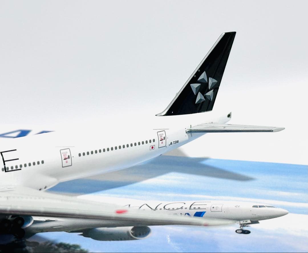 全日空商事 1/400 B777-300ER ANA STAR ALLIANCE