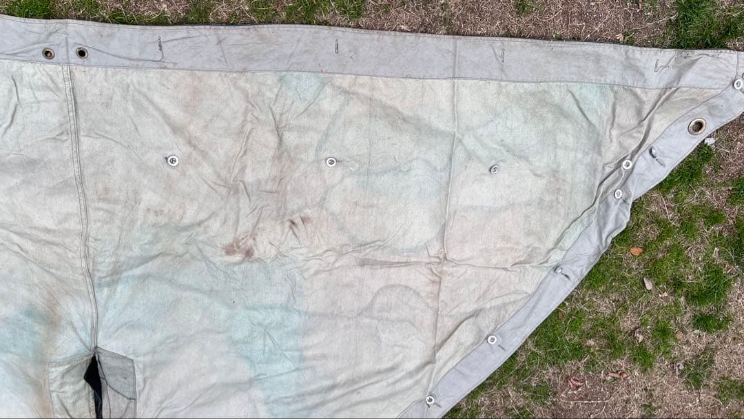 スウェーデン軍 三角 軍幕 USED（良好）　コットン①