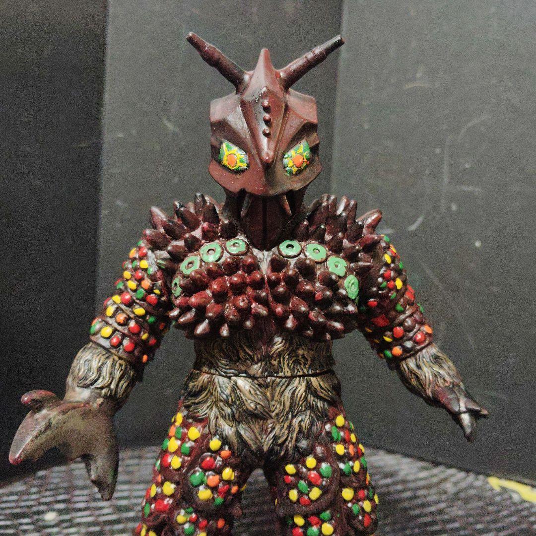 ウルトラ超獣旧型絶版ソフビ巨大ヤプール.ヒッポリト星人（2716ei.2334）