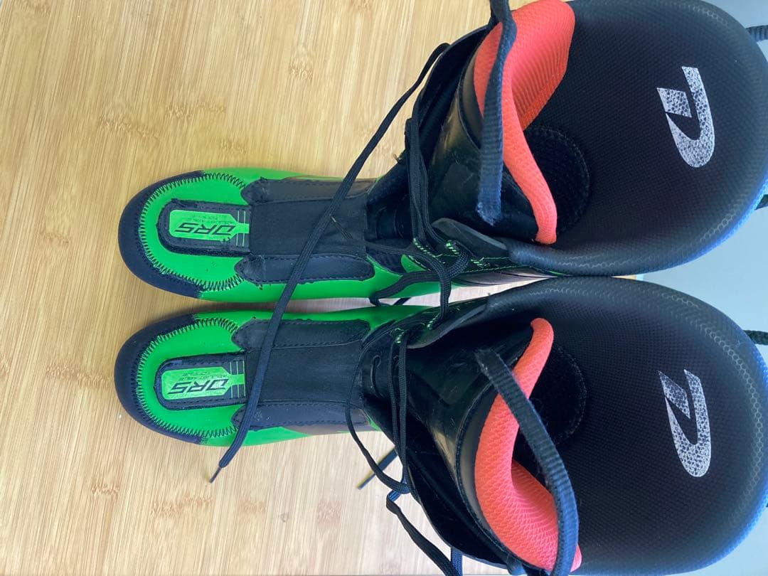 ダルベロスキー靴 ホワイト/グリーン