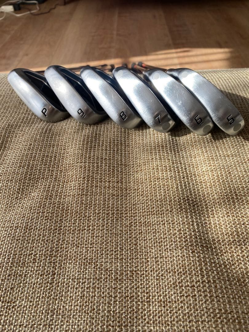 ⭐︎値引き⭐︎コブラ　Ｆ９FORGED TECアイアン　５番〜Ｐセット