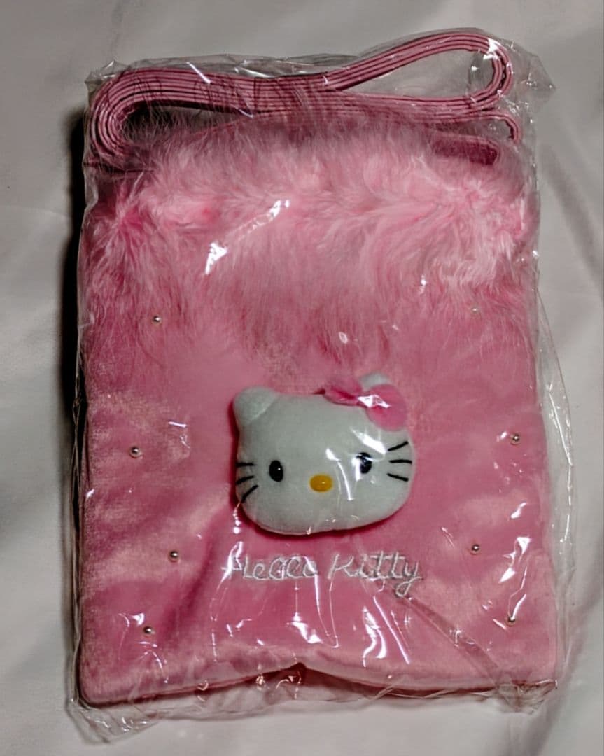 サンリオハローキティちゃんぬいぐるみ他グッズ。