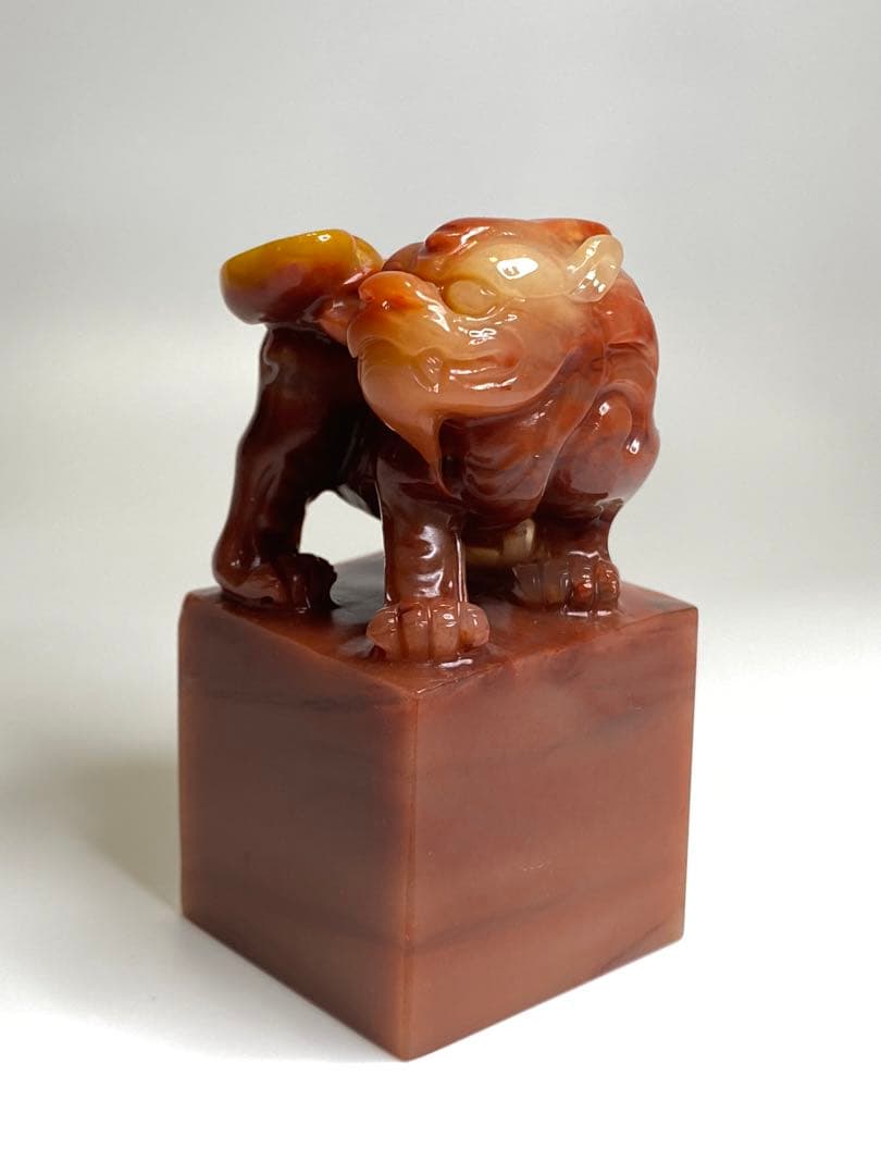 35寿山石　印材　 瑞獣献芝　紅石　大印面　篆刻　落款　雅号　書道　箱付き