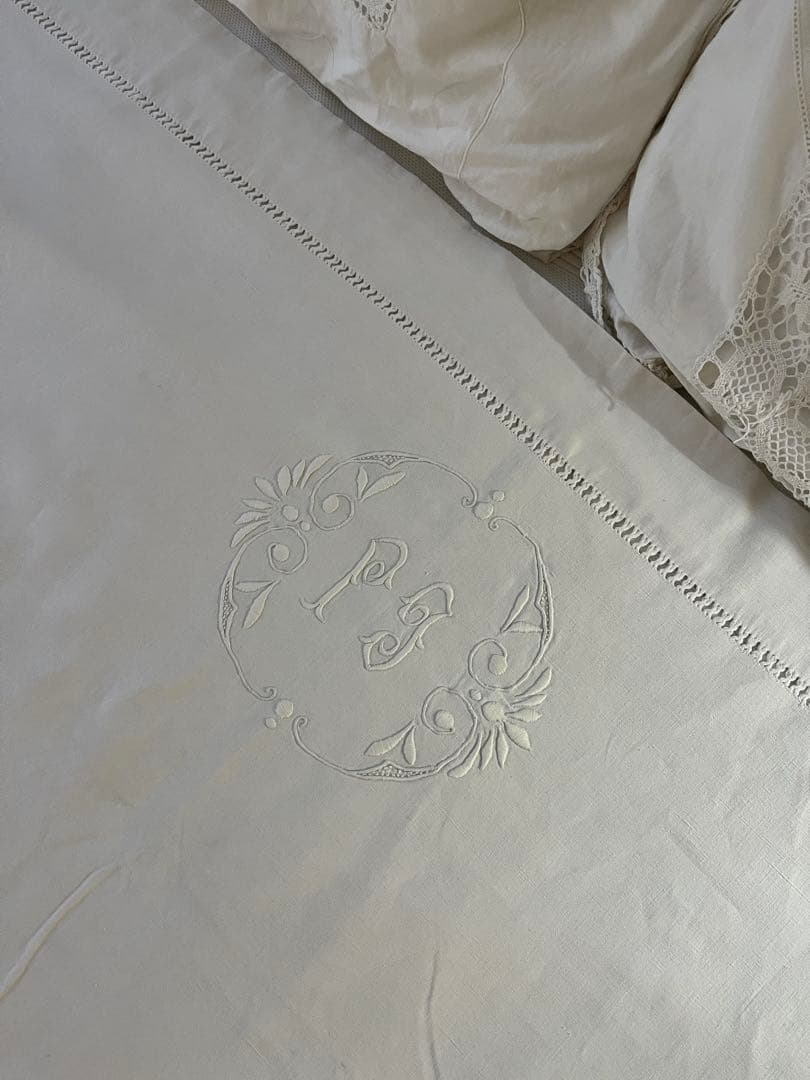 ◆フランスアンティーク｜美品手刺繍イニシャル大判リネンシーツ白マルチクロス布生地