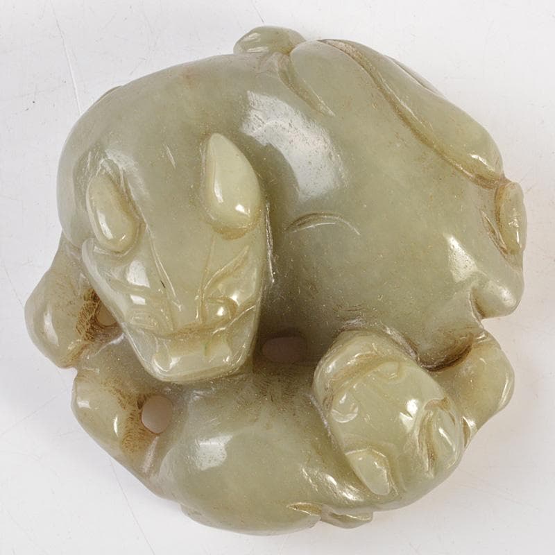 中国　玉石彫刻　神獣刻　根付　紙鎮　置物　C 7664E