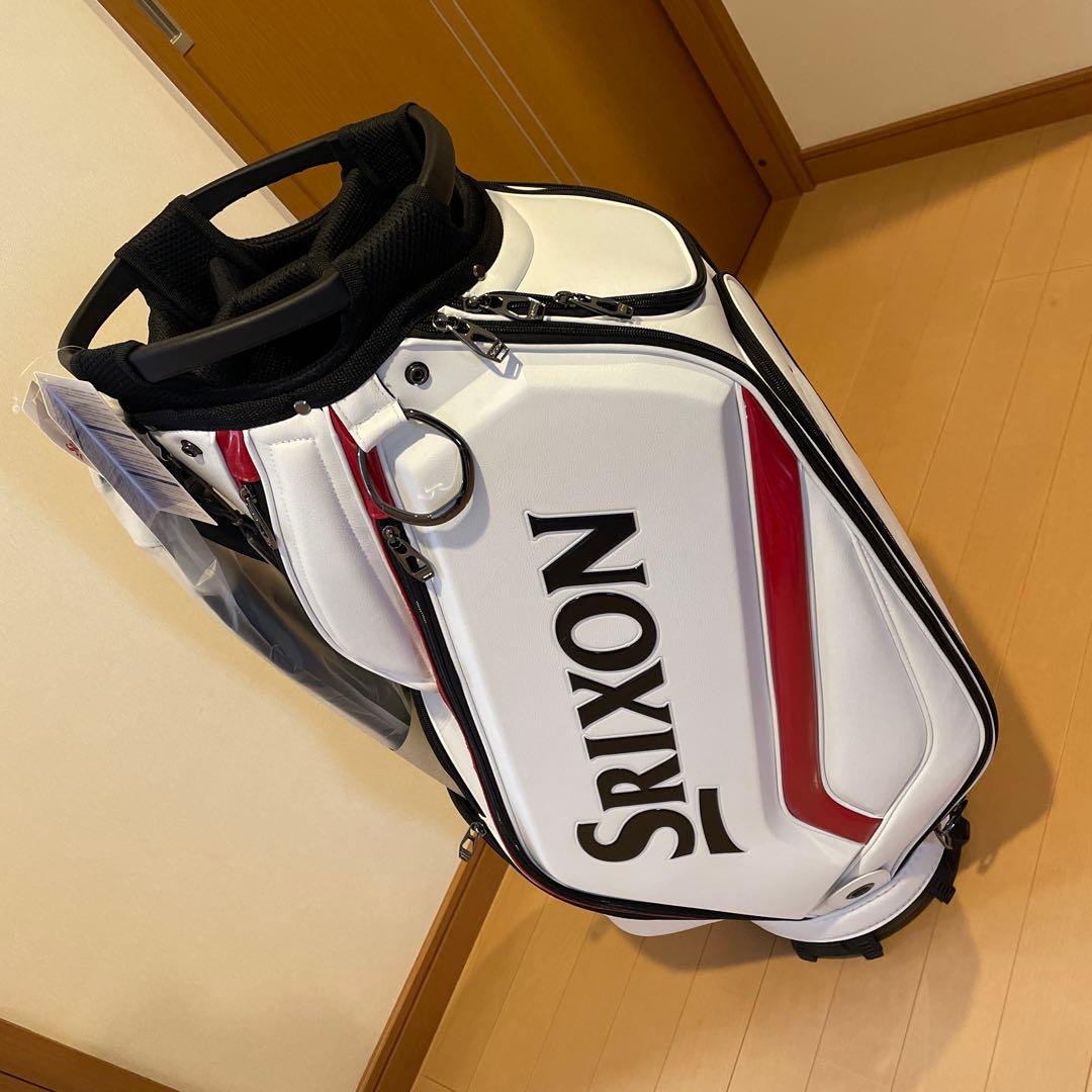 大人気のスリクソンキャディーバック