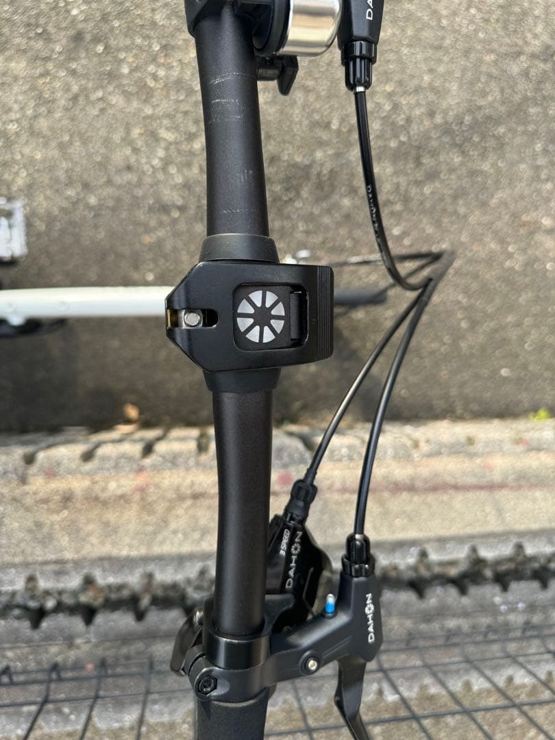 DAHON 折りたたみ自転車 ホワイト/ブラック