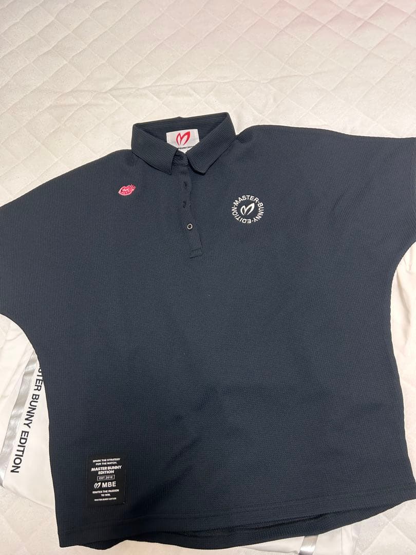 マスターバニー　ポロシャツとパンツセットウェア