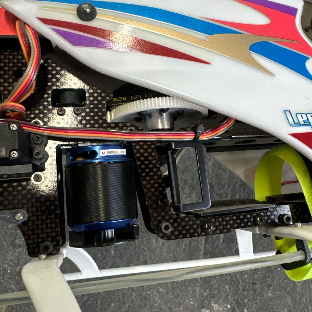 中型ラジコンヘリコプター ブラシレスモーター搭載