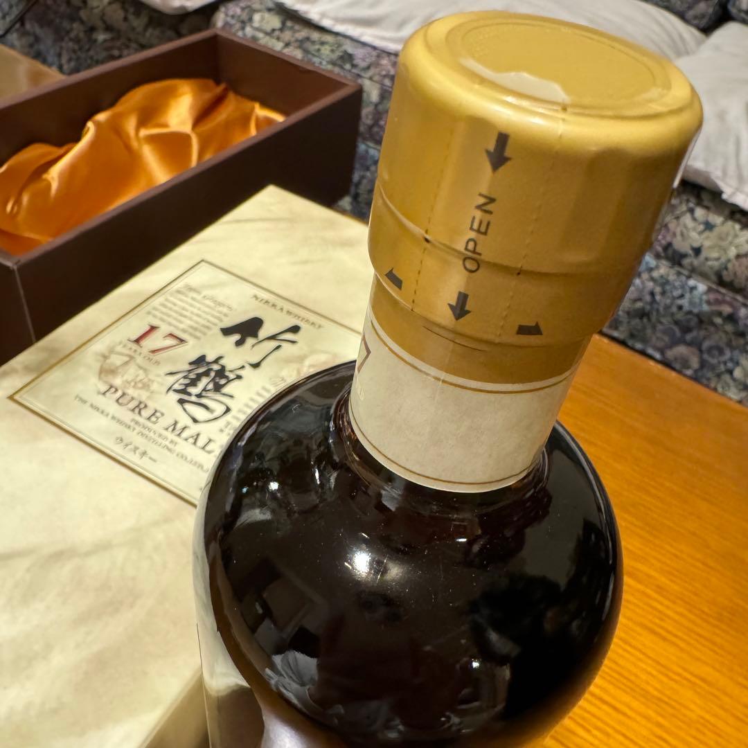 竹鶴17年 700ml 化粧箱付き