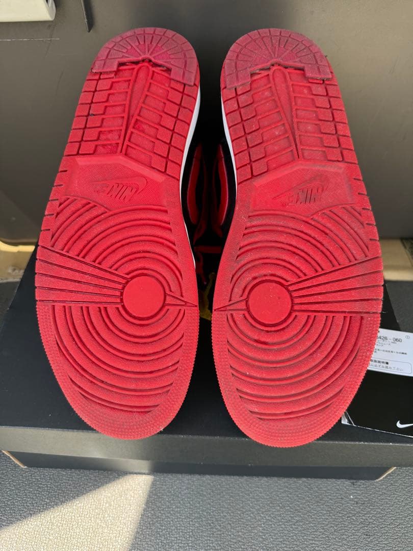 エア ジョーダン1 MID 赤黒　美品