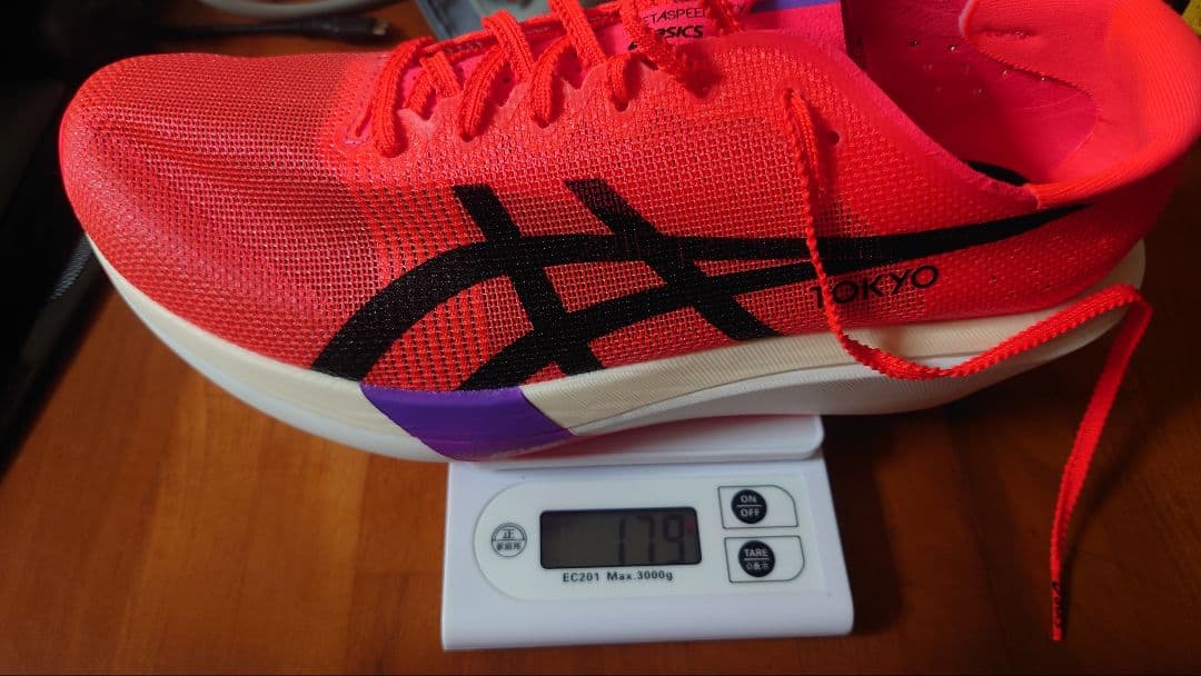 ASICS　メタスピードスカイトーキョー