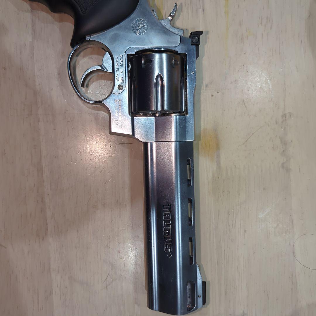 RAGING BULL ガスリボルバー8mmbb弾