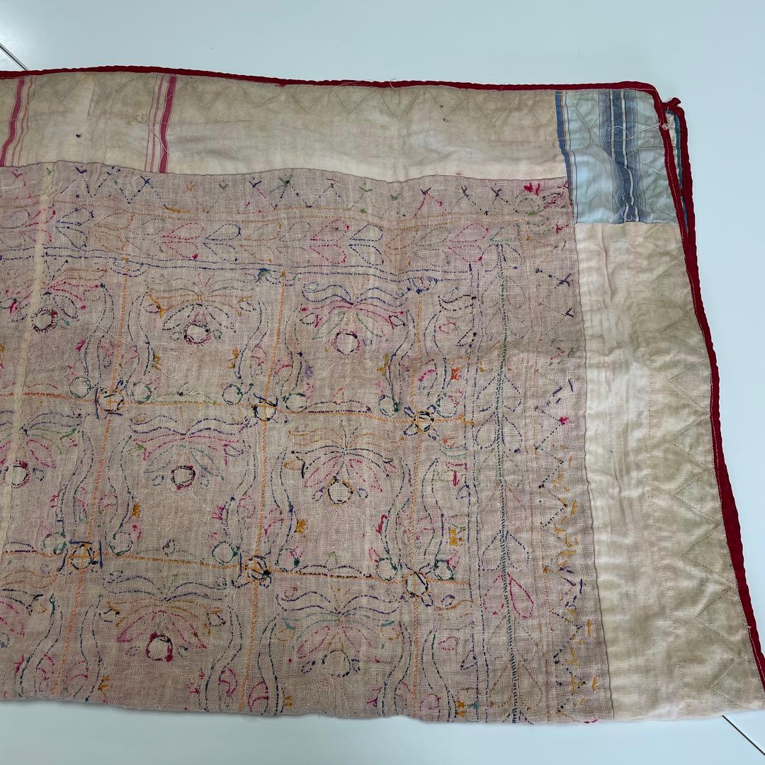 ウズベキスタン　刺繍テーブルクロス 約92cm x 92cm